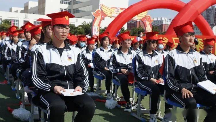淄博六中召开财务处廉政谈话暨财务管理工作部署会